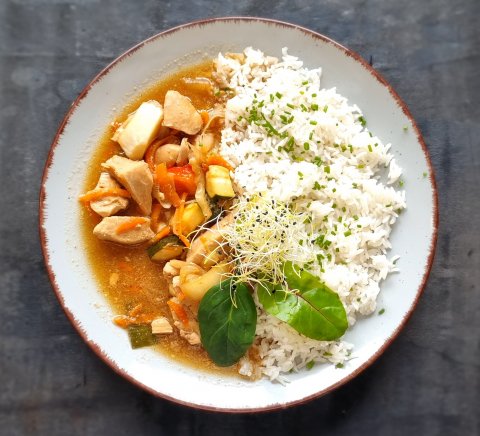 Kuracie Kung Pao, basmati ryža