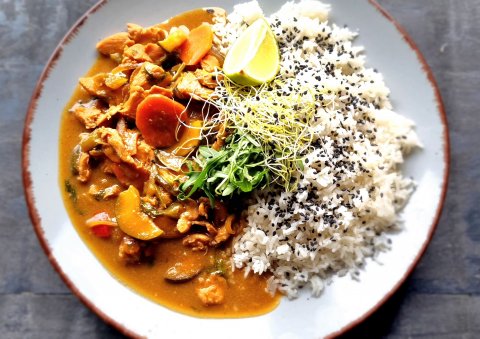 Kuracie Redcurry, jazmínová ryža